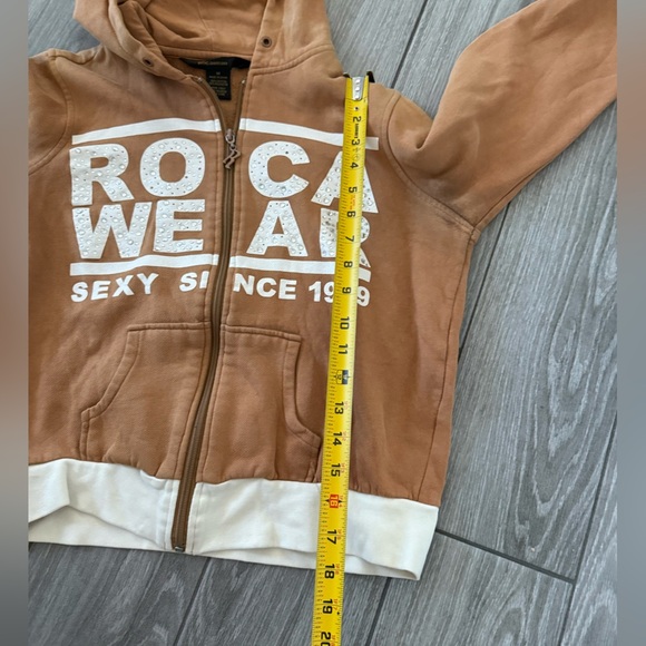 Rocawear|Y2k Tan full zip Hoodie sweater with embellishments/stones “1999 sexy”• - Picture 11 of 13